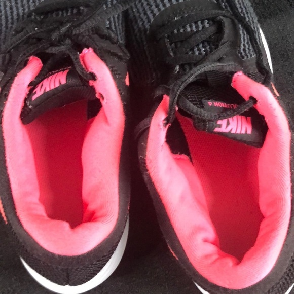 NIKE Revolution 4 running shoes - Picture 6 of 8